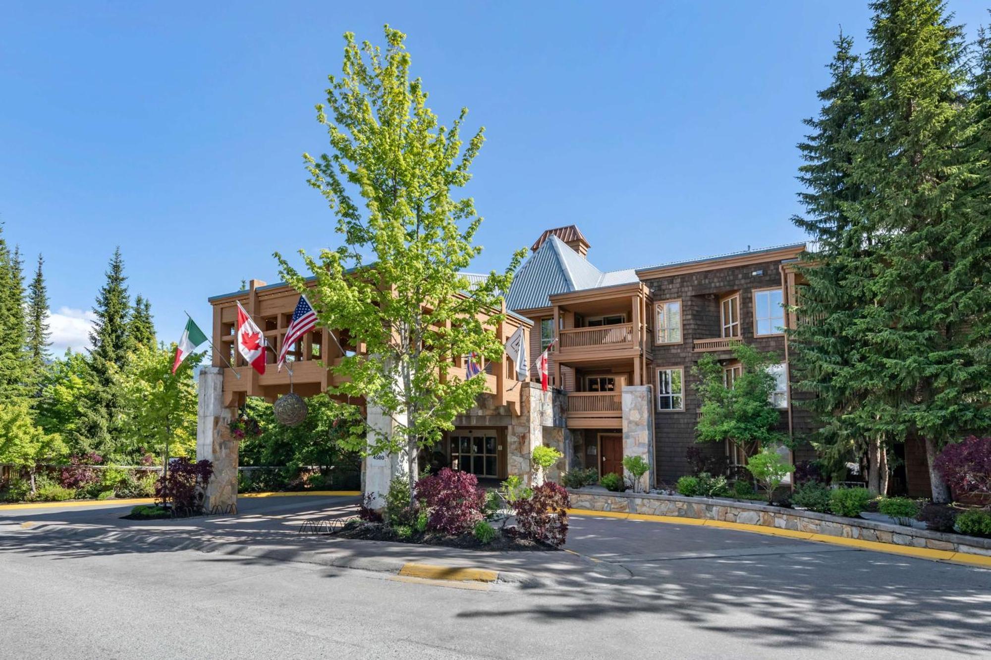 Hilton Grand Vacations Club Whistler Hotell Eksteriør bilde